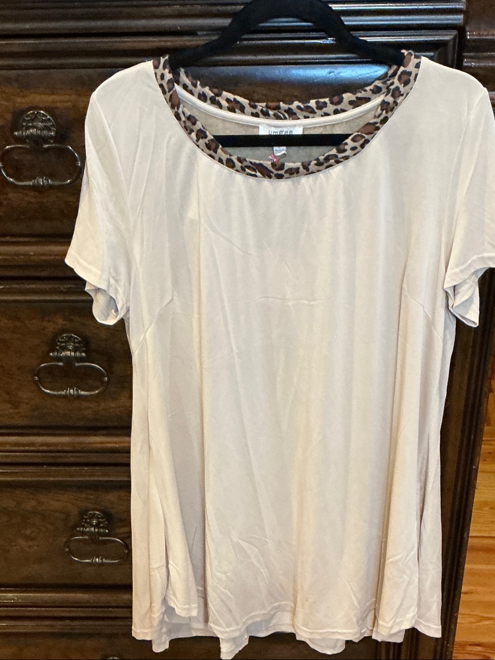 Umgee Cream Short Sleeve Top with Leopard Trim
